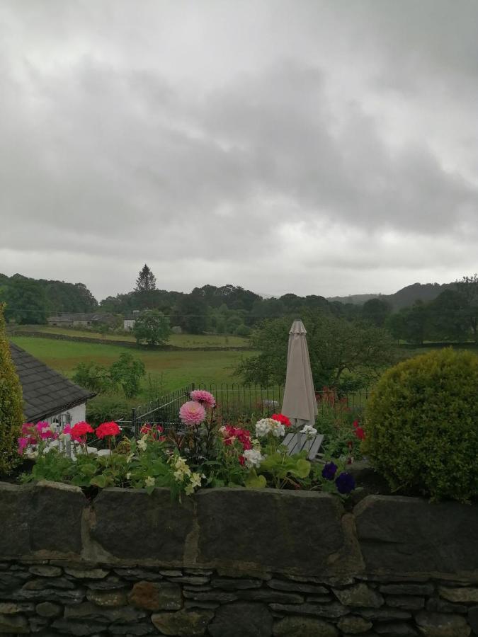The Brown Horse Inn Winster  Exterior photo